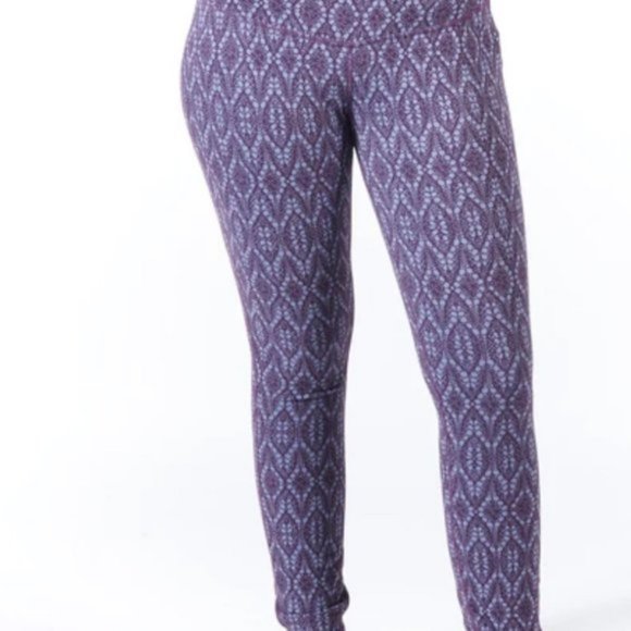 purple patterned leggings